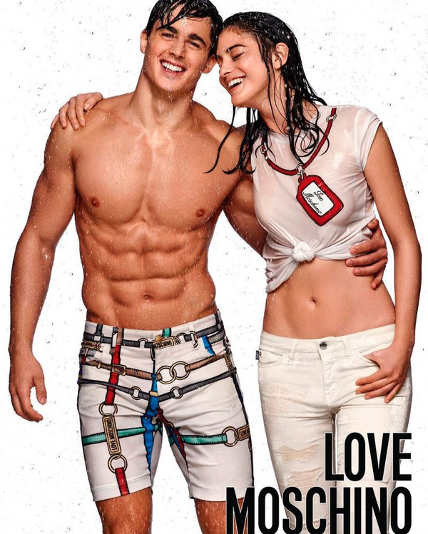 Thầy gi&aacute;o đẹp trai 6 m&uacute;i l&agrave;m người mẫu cho Armani, Moschino - Ảnh 11.
