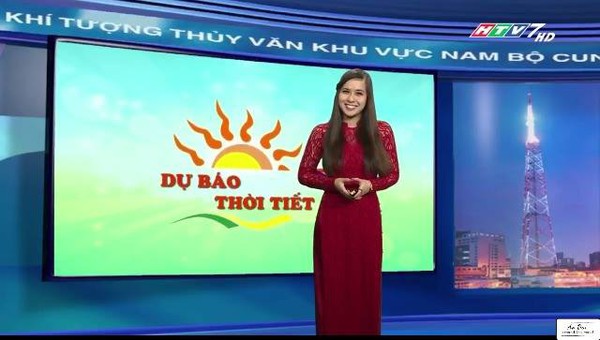 9X Việt xinh đẹp và dự án check-in áo dài trên toàn thế giới - Ảnh 2.