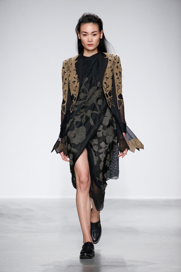 Th&ugrave;y Trang Next Top ch&agrave;o s&acirc;n Paris, l&ecirc;n Vogue ầm ầm - Ảnh 3.