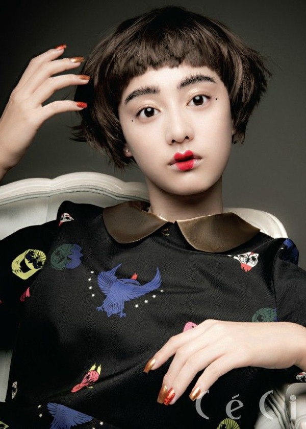 Kim Ji Won: Mỗi kiểu t&oacute;c một phong c&aacute;ch & kiểu n&agrave;o cũng đẹp miễn ch&ecirc;! - Ảnh 28.