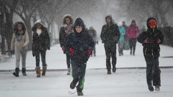 9 người chết vì siêu bão tuyết cực mạnh tại Mỹ - Ảnh 8.