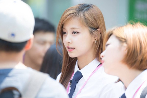 Thiếu son phấn, th&agrave;nh vi&ecirc;n xinh nhất nh&oacute;m Twice khiến fan kh&ocirc;ng nhận ra - Ảnh 9.