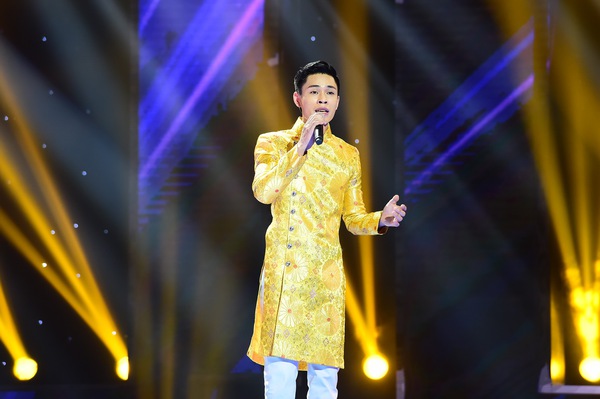 Thần tượng Bolero: Ch&agrave;ng trai b&aacute;n kẹo k&eacute;o khiến Cẩm Ly bật kh&oacute;c - Ảnh 5.