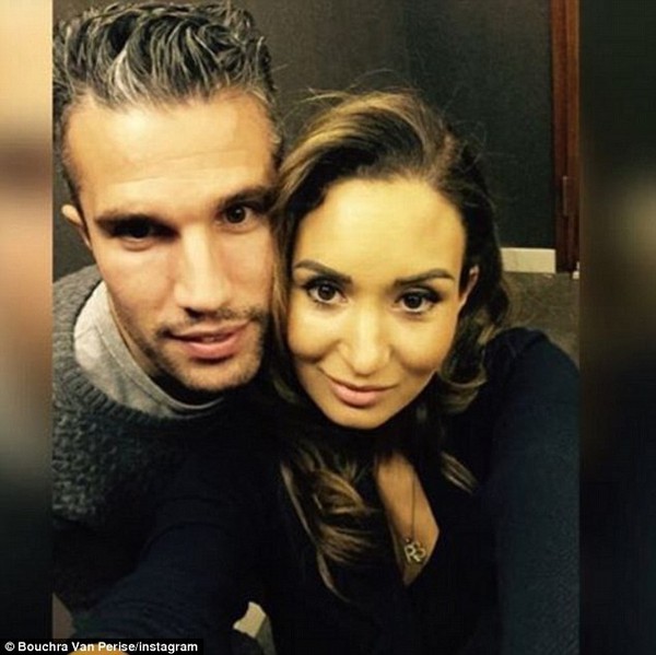 Những khoảnh khắc l&atilde;ng mạn của sao s&acirc;n cỏ trong ng&agrave;y Lễ t&igrave;nh y&ecirc;u - Ảnh 4.