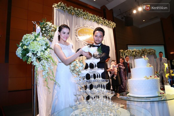 Trang Nhung v&agrave; con g&aacute;i rạng rỡ trong đ&aacute;m cưới ở H&agrave; Nội - Ảnh 19.