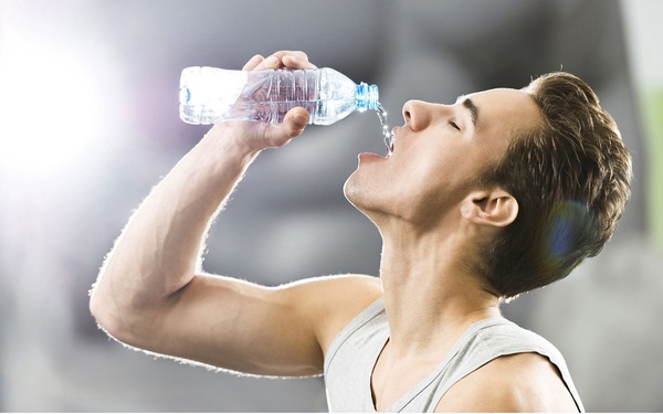 Khát nước, uống nước mà vẫn thấy khát, có thể bạn đã mắc phải 1 trong 5 bệnh nguy hiểm sau