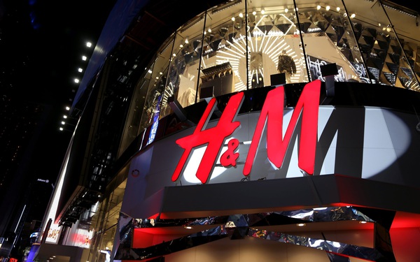 h&m divided collection