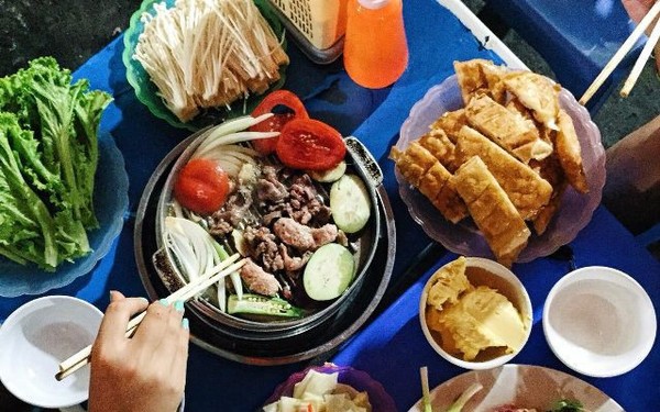 Quán ăn nào phục vụ món ăn ngon vào lúc 4h sáng ở Hà Nội?

