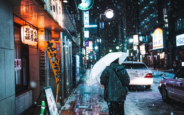 Phố Nhật về đêm tràn đầy sự sống động và màu sắc đẹp mắt. Hành trình khám phá những con phố đèn đỏ của Tokyo mang lại nhiều trải nghiệm và kí ức đẹp cho mọi người. Hãy cùng ngắm nhìn những hình ảnh đầy ấn tượng về phố Nhật về đêm.