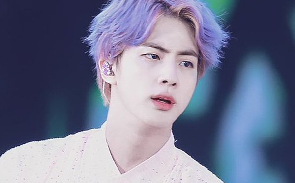 Thân thiết như gia đình, nhưng 6 thành viên BTS thật sự nghĩ gì về anh cả Jin? Thân thiết như gia đình, nhưng 6 thành viên BTS thật sự nghĩ gì về anh cả Jin?