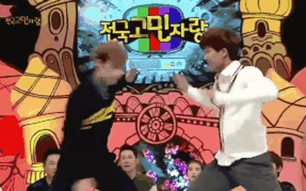 Lay thách thức Kai nhảy battle, fan mong chờ tột độ vì ai thắng cũng được quan trọng là EXO hội ngộ! Lay Thách Thức Kai Nhảy Battle, Fan Mong Chờ Tột Độ Vì Ai Thắng Cũng Được Quan Trọng Là Exo Hội Ngộ!