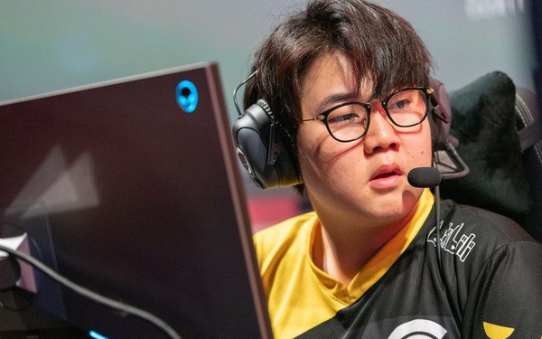 Không vào nổi playoff LCS, cựu sao SKT T1 - Huni đứng trước nguy cơ bị rao  bán ngay trong mùa hè