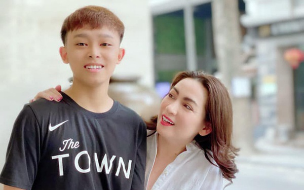 Phi Nhung là người dựng bài và tư vấn giúp Hồ Văn Cường đăng quang Vietnam Idol Kids