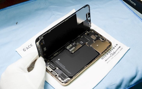 Chiếc iPhone 13 Pro Max có gì bên trong mà khiến giá trị của nó lên đến 50 triệu đồng?
