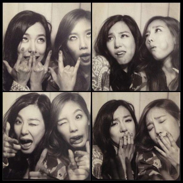 Tiffany-and-Taeyeon-Selca-girls-generation-snsd-37239358-612-612-dc90c