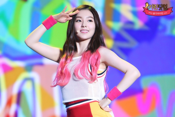 140809-Sokcho-Music-Festival-Red-Velvet-Irene-red-velvet-37434537-1280-853-2341f