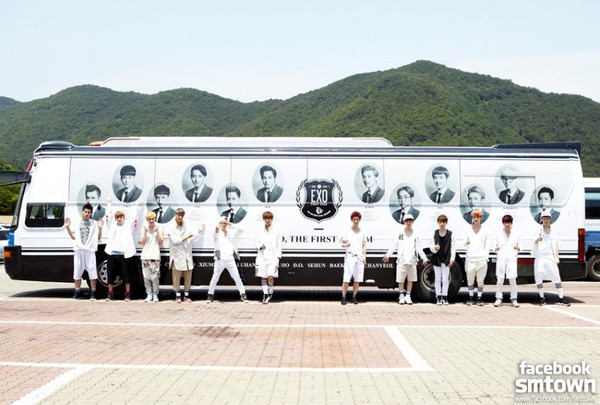 exo-reveals-their-huge-school-bus-photo-113e5