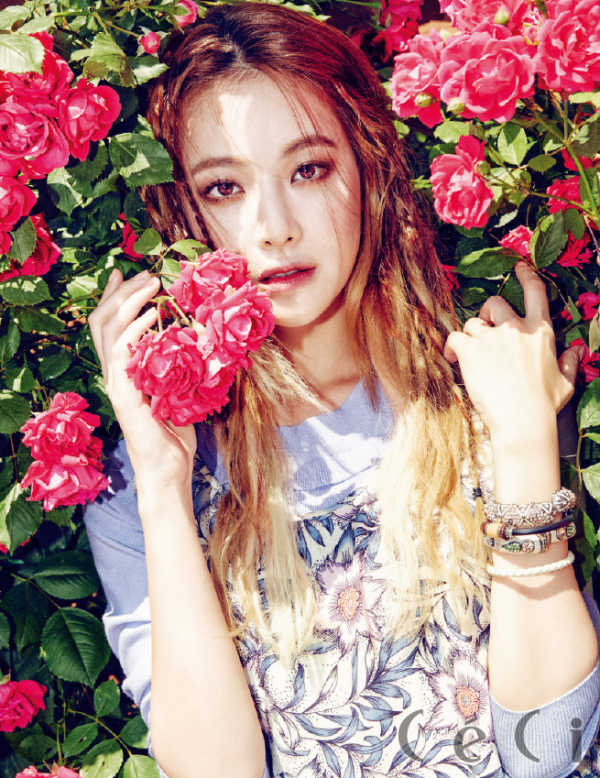 korean-actress-oh-yeon-seo-ceci-magazine-july-2015-photoshoot-fashion-f3654