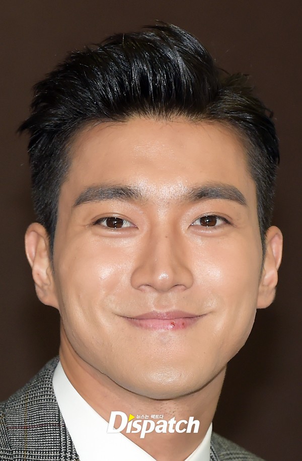 151112-star-siwon2-f1caf