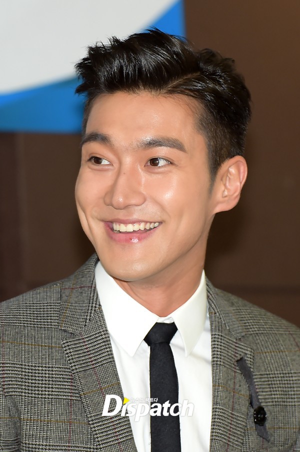 151112-star-siwon3-f1caf