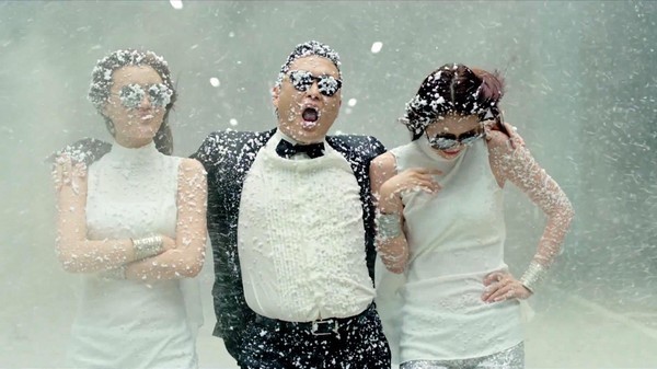 "Gangnam Style" (Psy) sắp đuổi kịp "Gee" (SNSD) 1