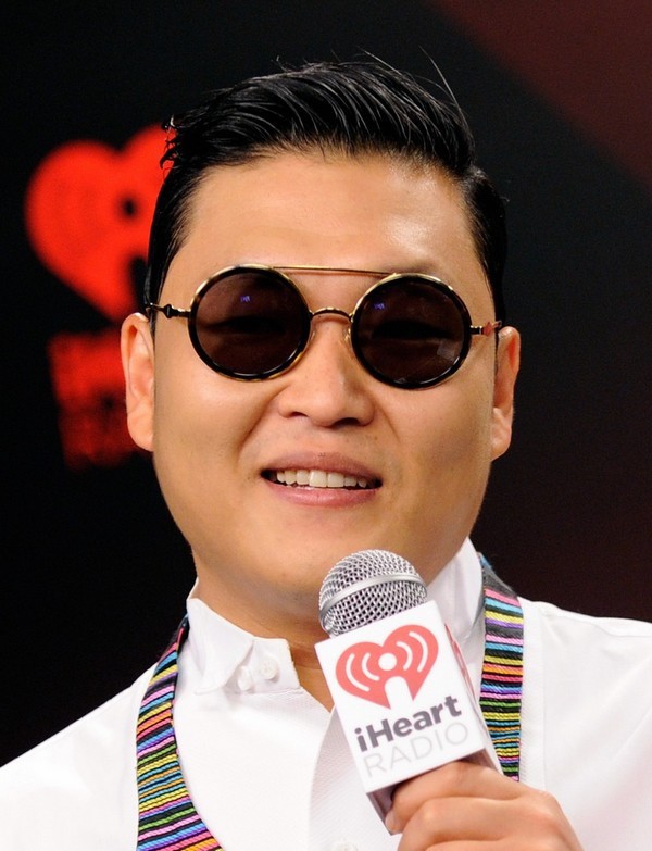 “Gangnam Style” chạm đến kỷ lục của “Gee” 1