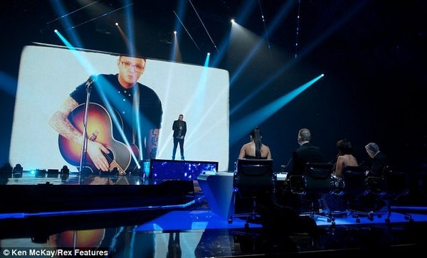 X Factor UK: Chàng trai tự ti giành chiến thắng! 14
