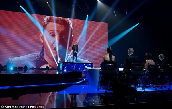 X Factor UK: Chàng trai tự ti giành chiến thắng! 13
