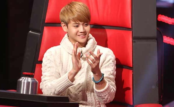 Yoseob (B2ST) là HLV The Voice Hàn phiên bản nhí 1