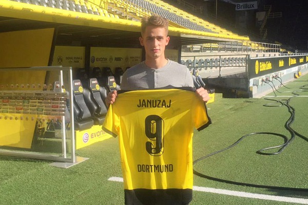 20150901090536-januzaj-dortmund-03612