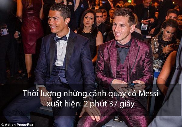 24A9963E00000578-2907347-Ronaldo_did_have_a_hand_on_his_great_rival_s_leg_at_one_point_du-m-2_1421149477419-3875b