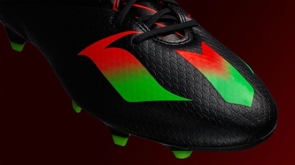 striking-adidas-messi-2015-2016-boots-1-6ca90