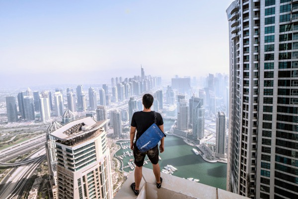 rooftopper-dubai-m_3384771k-74215