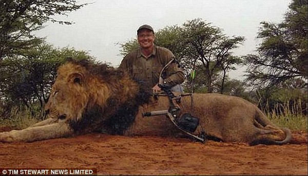 2AF05BC400000578-3180404-Hunter_Dr_Palmer_had_his_membership_to_an_hunting_club_suspended-a-25_1438284094487-33de2