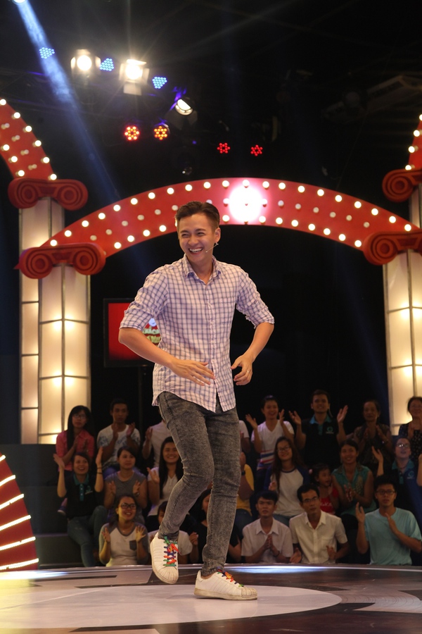 151111tvNKH8-3e10e