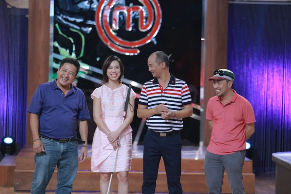 151114tvMC8-19fe2