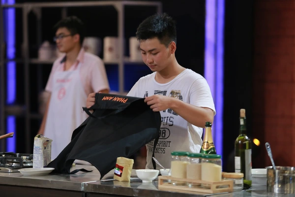 151114tvMC98-2c1ec