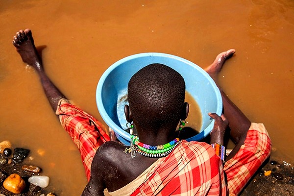 Cận cảnh "cơn khát" vàng ở Nam Sudan 8