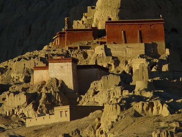 Vương quốc cổ "toàn núi và đền thờ" ở Tây Tạng 3