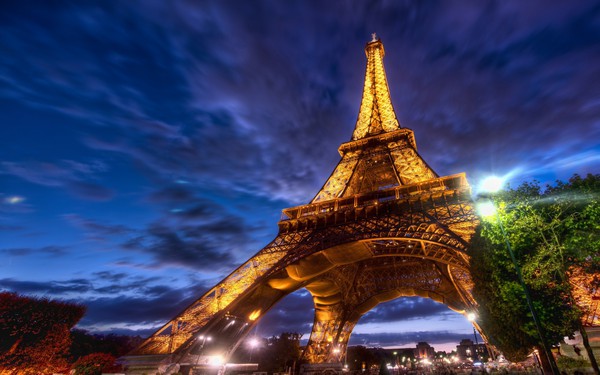 Tháp Eiffel: Biểu tượng vĩ đại của ngành kết cấu thép - KẾT CẤU THÉP MINH  DANH
