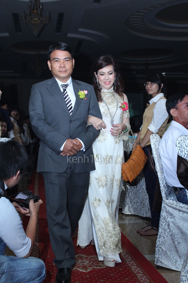Tiệc cưới của Huyền Trang có hơn 1.000 khách tham dự 24