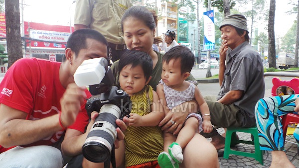 Hàng trăm người nghèo ở Sài Gòn được chụp ảnh miễn phí 6