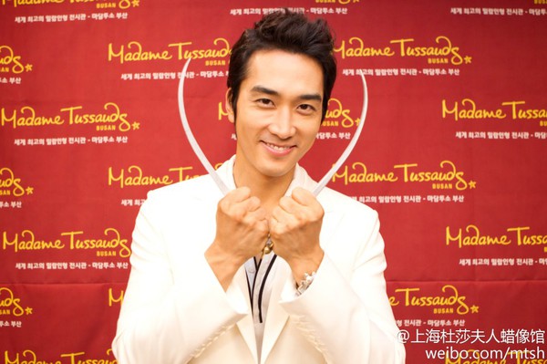 song-seung-hun-duoc-dung-tuong-sap-tai-han