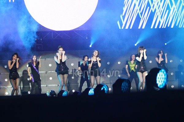 Clip: Wonder Girls diện áo dài nhảy "Nobody" 33