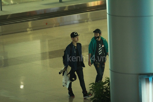 Nhóm ZE:A và JB siêu nhắng nhít tại sân bay Tân Sơn Nhất 18