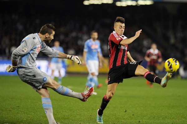 Napoli - AC Milan: Tiểu Pharaoh "cứu" Milan 2