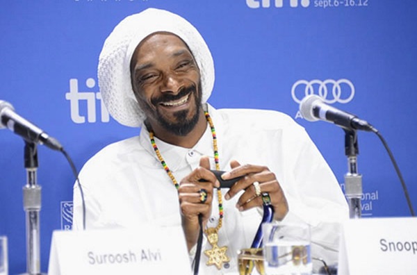 Biếm họa về ý định làm bóng đá của Snoop Dogg  2