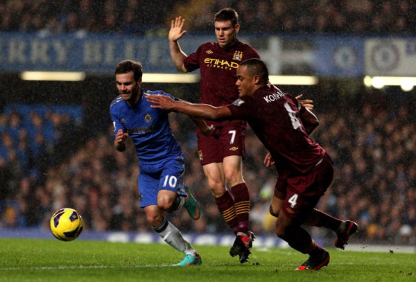 Chelsea - Man City: MU được lợi 1