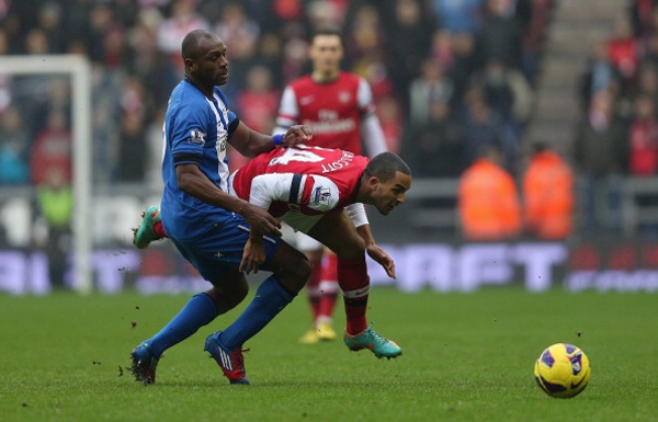 Wigan - Arsenal: Thắng nhờ penalty 1