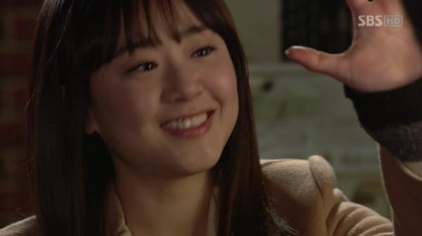 "Romeo xứ Hàn" quyết giữ chặt tay Moon Geun Young  2